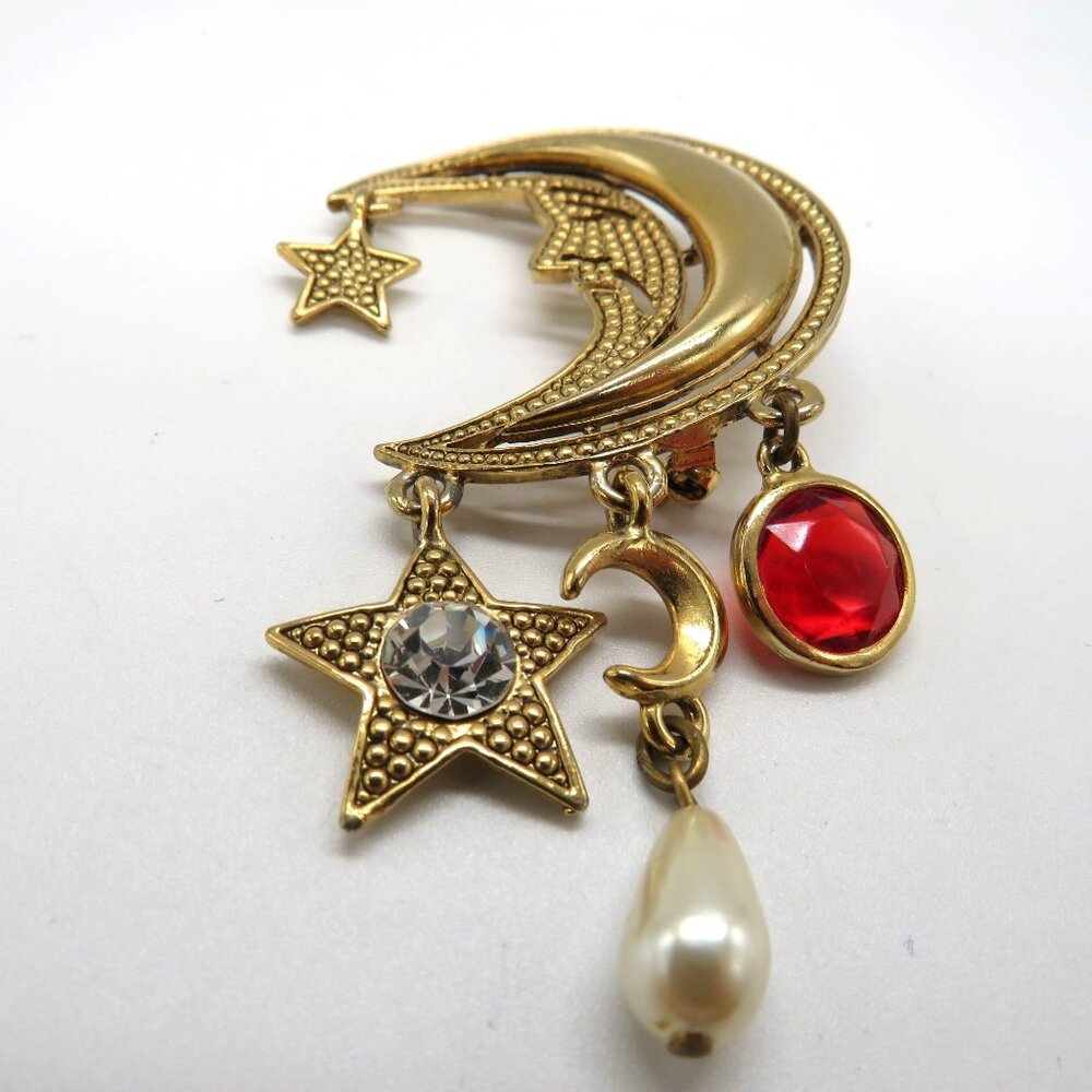 Juliana‎ Man in the Moon Brooch Item 3737 Gold Tone Red Crystal Dangle Charms - Picture 2 of 11